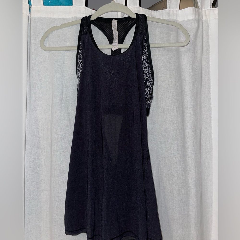 Lululemon Sports bra/tank top